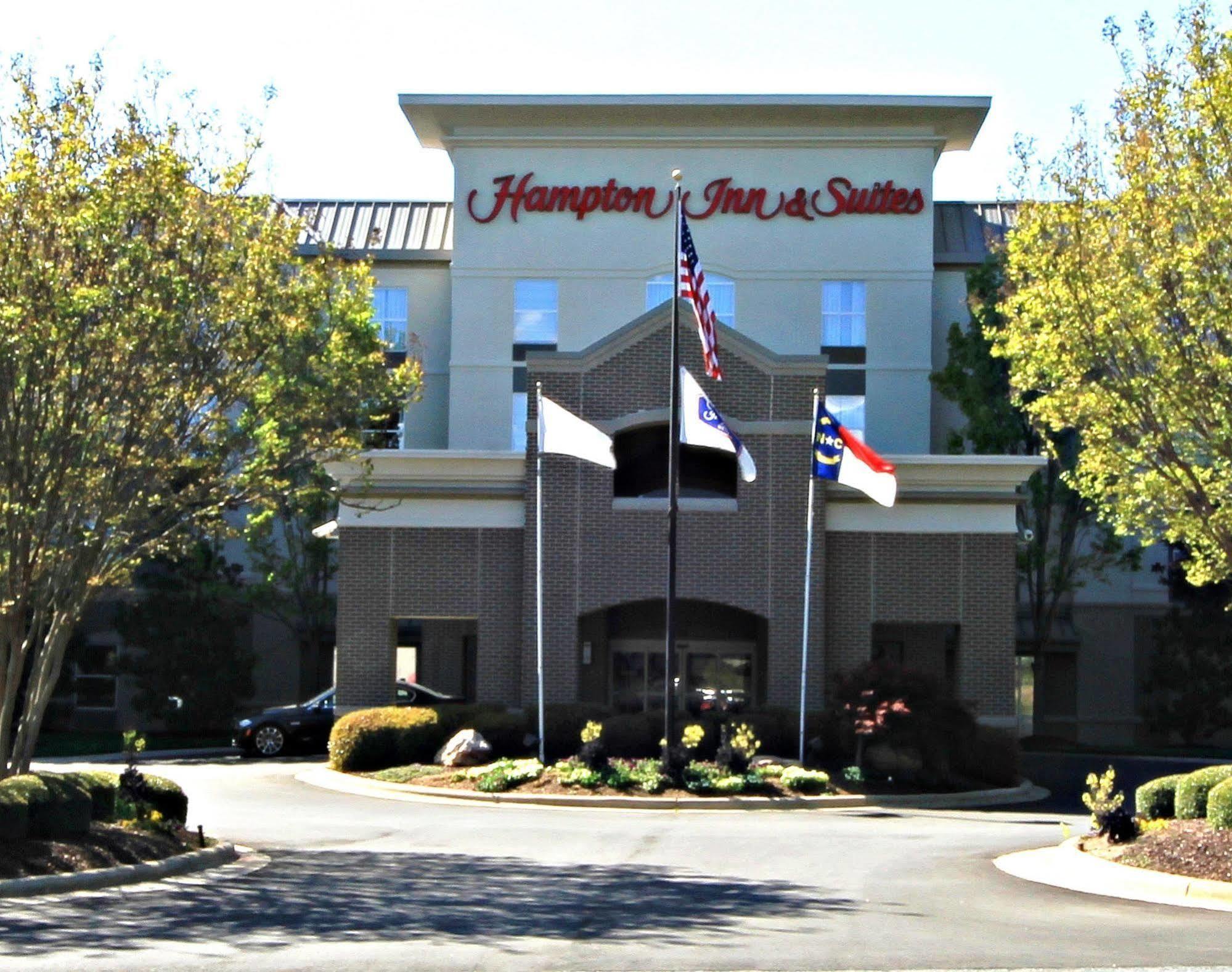 Hampton Inn & Suites Mooresville Bagian luar foto